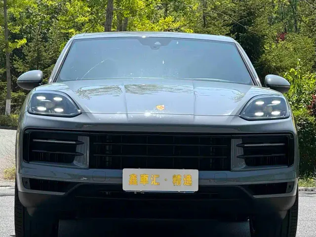 Porsche Cayenne — Фото автомобиля 2