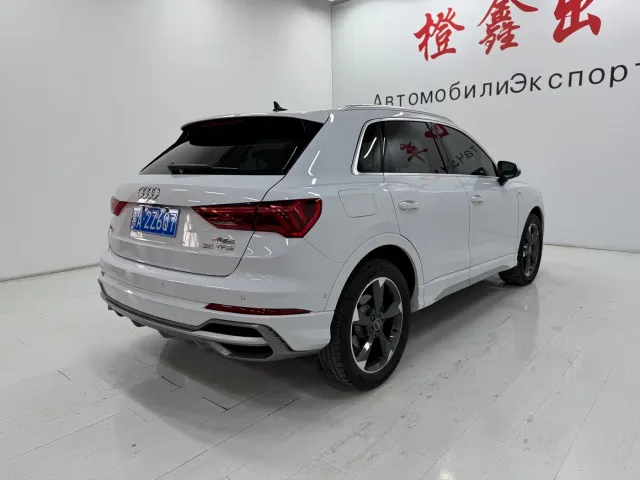 Audi Q3 — Фото автомобиля 4