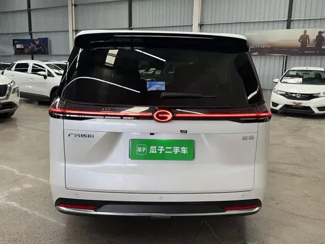 GAC Trumpchi E8 — Фото автомобиля 11