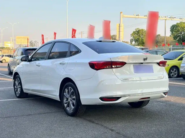 Buick Verano — Фото автомобиля 9