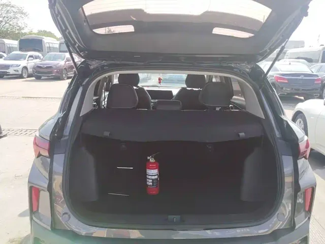 Geely Binyue — Фото автомобиля 14