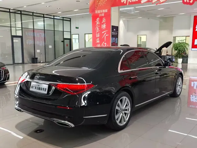 Mercedes-Benz S-Class — Фото автомобиля 9