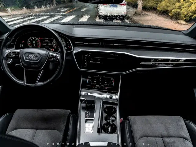 Audi A6L — Фото автомобиля 3