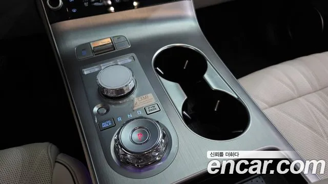 Genesis GV70 2.5T Бензин AWD — Фото автомобиля 9
