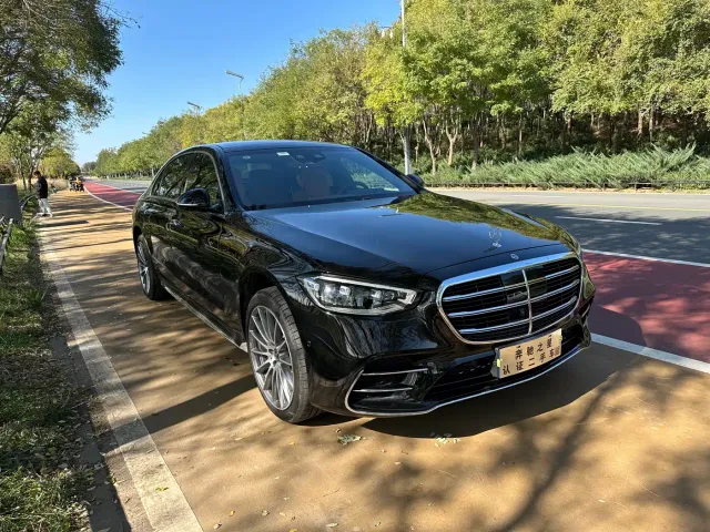 Mercedes-Benz S-Class — Фото автомобиля 4