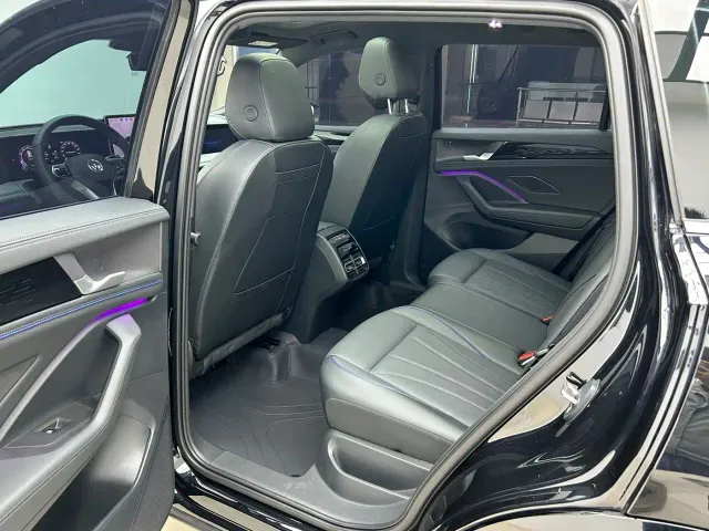 Volkswagen Tiguan L — Фото автомобиля 9