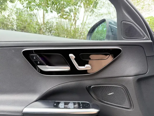 Mercedes-Benz C-Class — Фото автомобиля 14