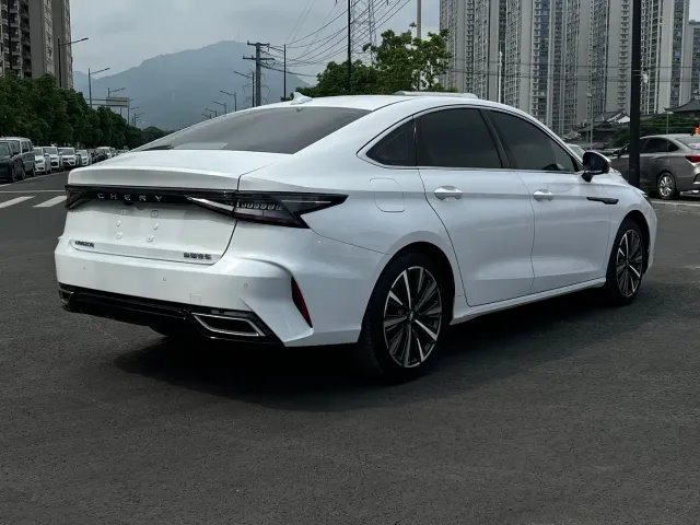 Chery Arrizo 8 — Фото автомобиля 5