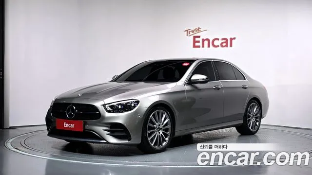 Фотография автомобиля — Mercedes-Benz E-Class W213
