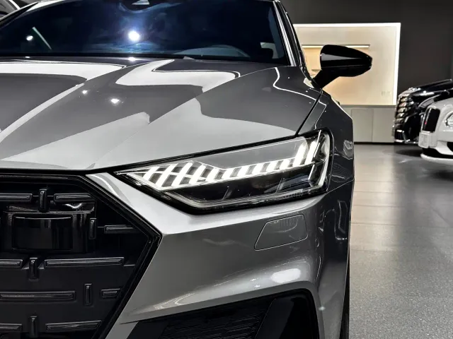 Audi A7L — Фото автомобиля 5