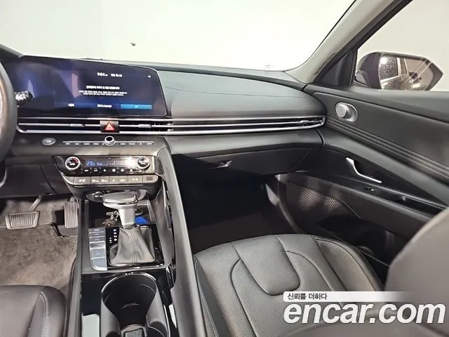 Hyundai Avante CN7 — Фото автомобиля 10