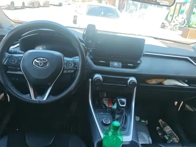 Toyota Wildlander — Фото автомобиля 12