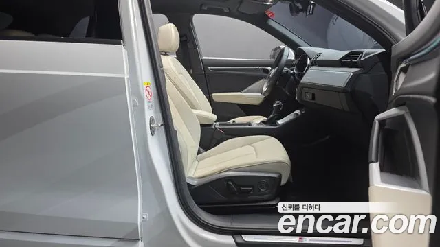 Audi Q3 35 TDI quattro Premium — Фото автомобиля 19