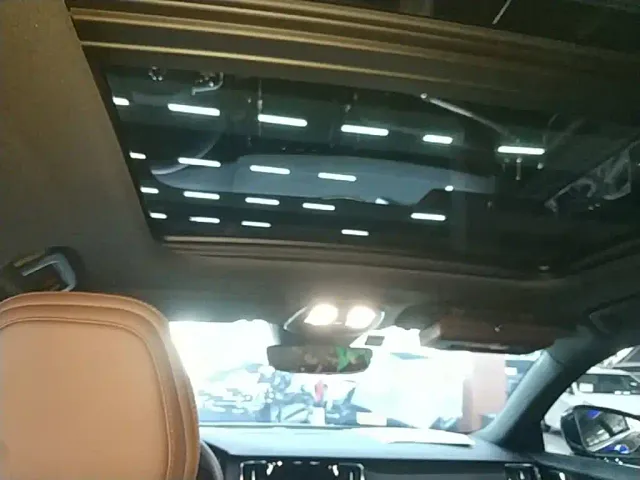 Volvo S90 — Фото автомобиля 17