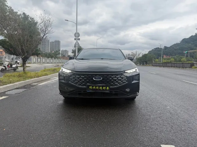 Ford Mondeo — Фото автомобиля 2