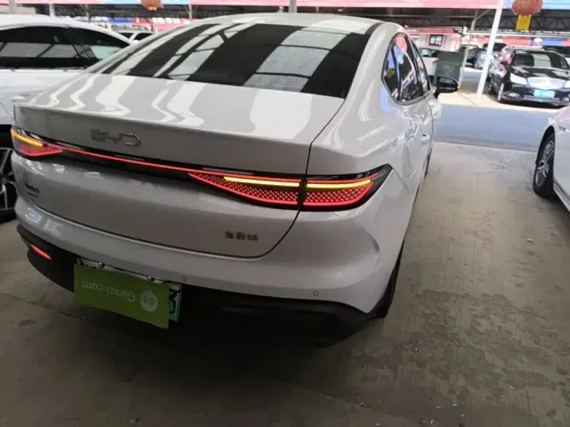 BYD Seal 05 DM-i — Фото автомобиля 7
