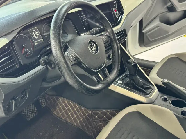 Volkswagen Polo — Фото автомобиля 7