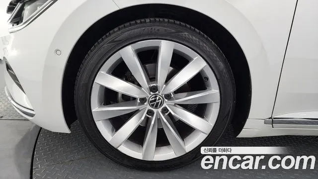 Volkswagen Arteon Arteon 2.0 TDI Prestige — Фото автомобиля 4