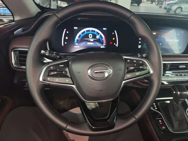 GAC Trumpchi M6 — Фото автомобиля 10