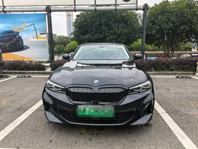 BMW i3 — Фото автомобиля 8