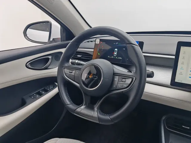 BYD Seal 05 DM-i — Фото автомобиля 16