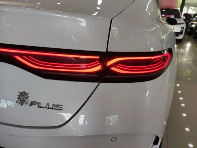 BYD Qin PLUS — Фото автомобиля 7