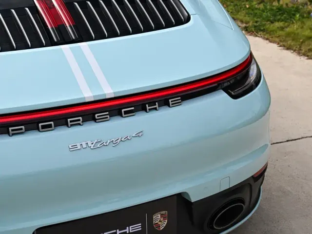 Porsche 911 — Фото автомобиля 12