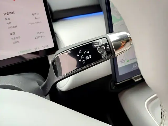 Xpeng P7+ — Фото автомобиля 13