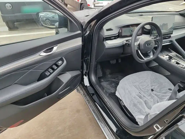 Geely Xingrui — Фото автомобиля 15