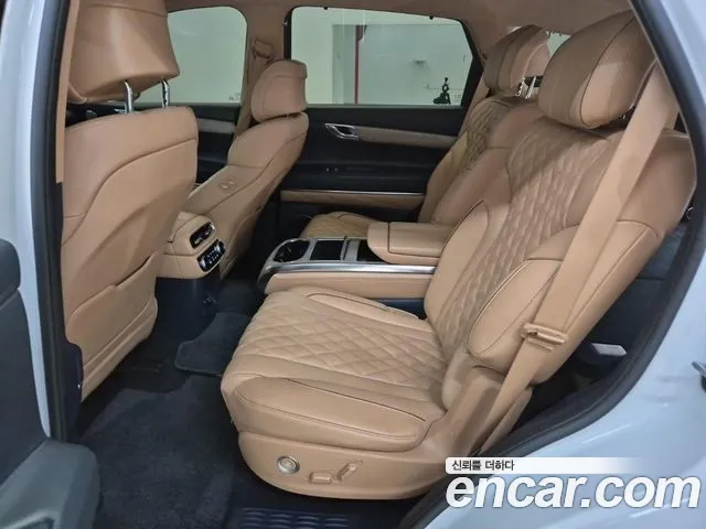 Genesis GV80 — Фото автомобиля 12
