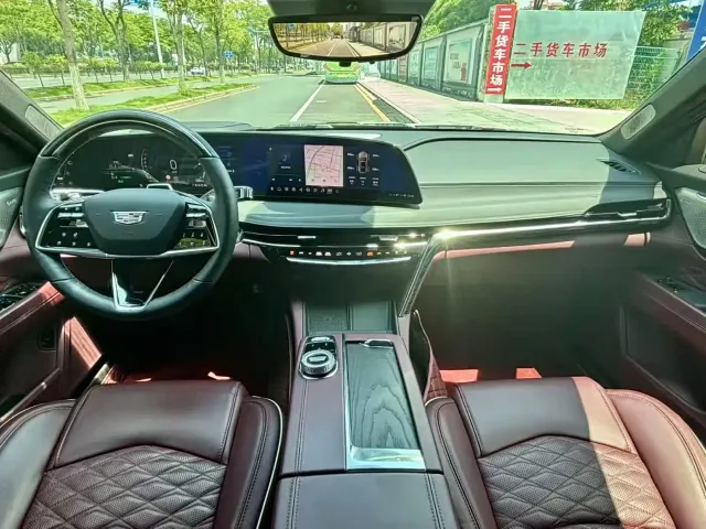 Cadillac CT6 — Фото автомобиля 8