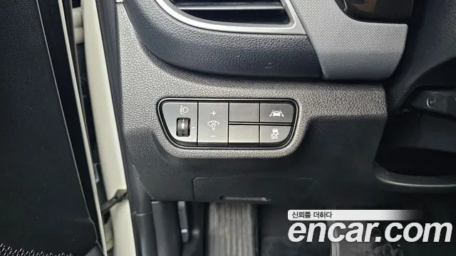 Kia Seltos Seltos Бензин 1.6 турбо 2WD — Фото автомобиля 19