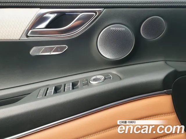 Genesis GV80 — Фото автомобиля 10