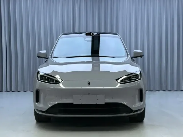 Aito M5 — Фото автомобиля 2