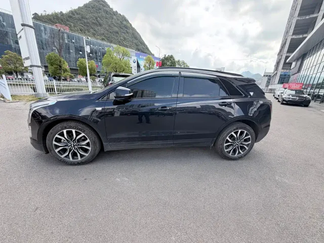 Cadillac XT5 — Фото автомобиля 3