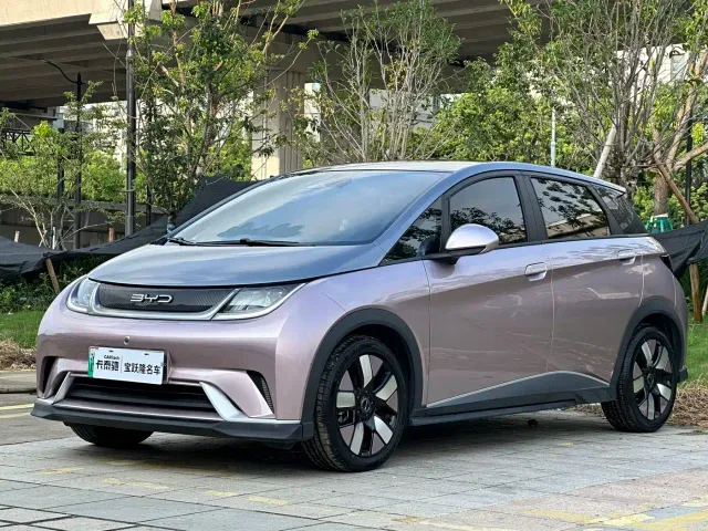 Фотография автомобиля — BYD Dolphin