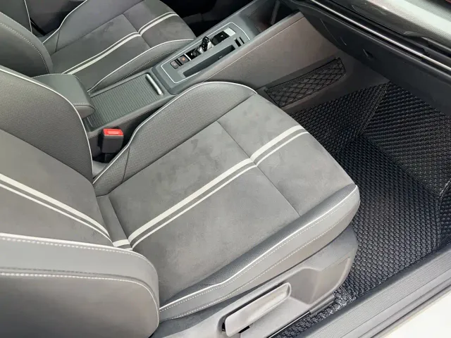 Volkswagen Golf — Фото автомобиля 21
