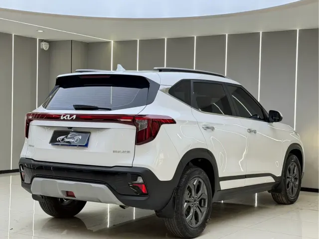 Kia Seltos — Фото автомобиля 16
