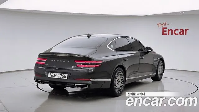 Genesis G80 Бензин 2.5 турбо AWD — Фото автомобиля 2
