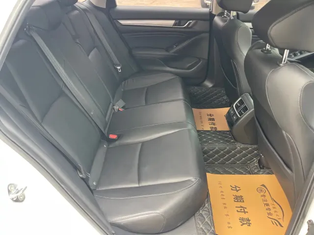 Honda Accord — Фото автомобиля 21