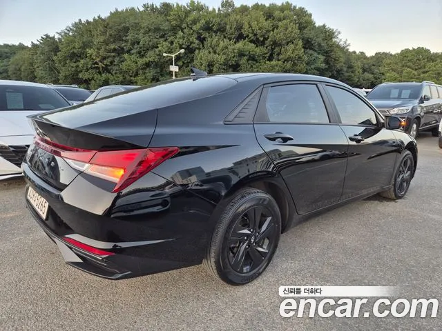 Hyundai AVANTE Avante (CN7) — Фото автомобиля 6