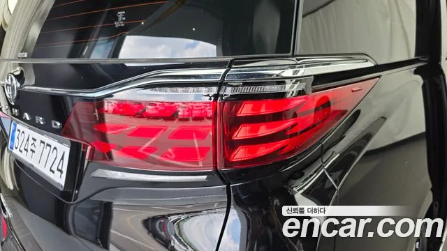 Toyota Alphard — Фото автомобиля 20