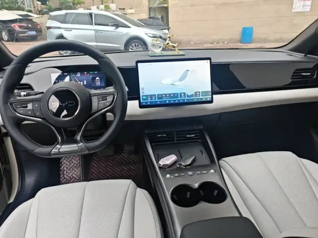 BYD Seal 06 — Фото автомобиля 9