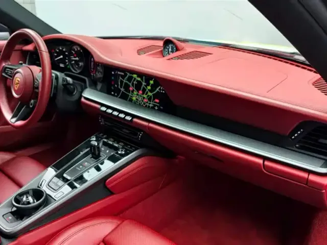 Porsche 911 — Фото автомобиля 11