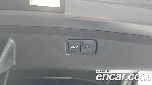 Genesis GV70 2.5T Бензин 2WD — Фото автомобиля 23