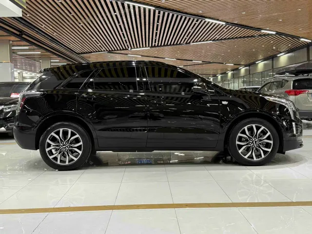 Cadillac XT5 — Фото автомобиля 7