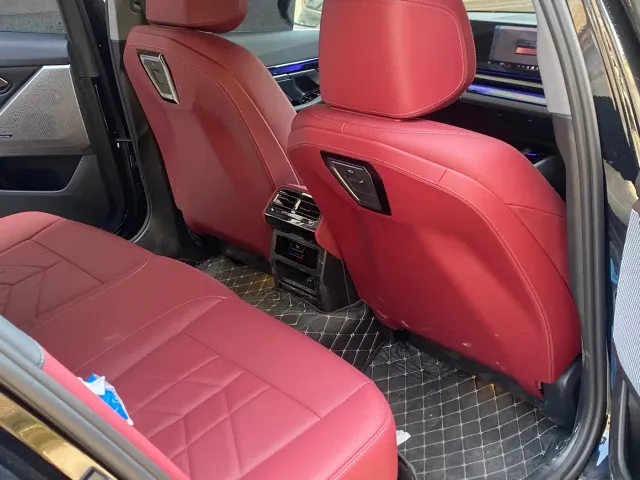 BMW 5 Series — Фото автомобиля 15