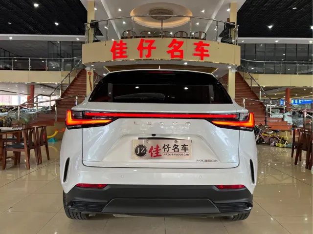 Lexus NX — Фото автомобиля 5