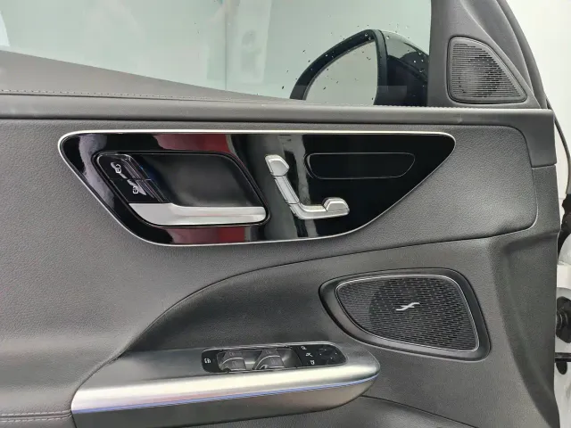 Mercedes-Benz C-Class — Фото автомобиля 16