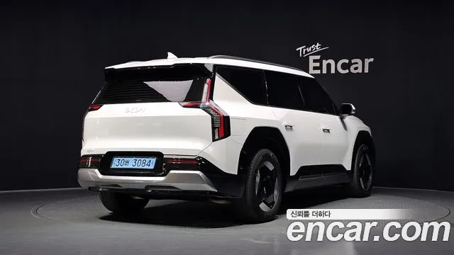 Kia EV9 — Фото автомобиля 2